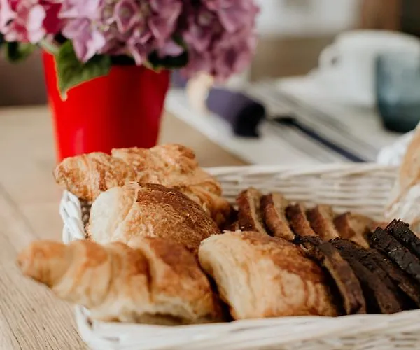 فندق مبيت وإفطار Le Moulin Des Sens - Spa-sauna أورثيز